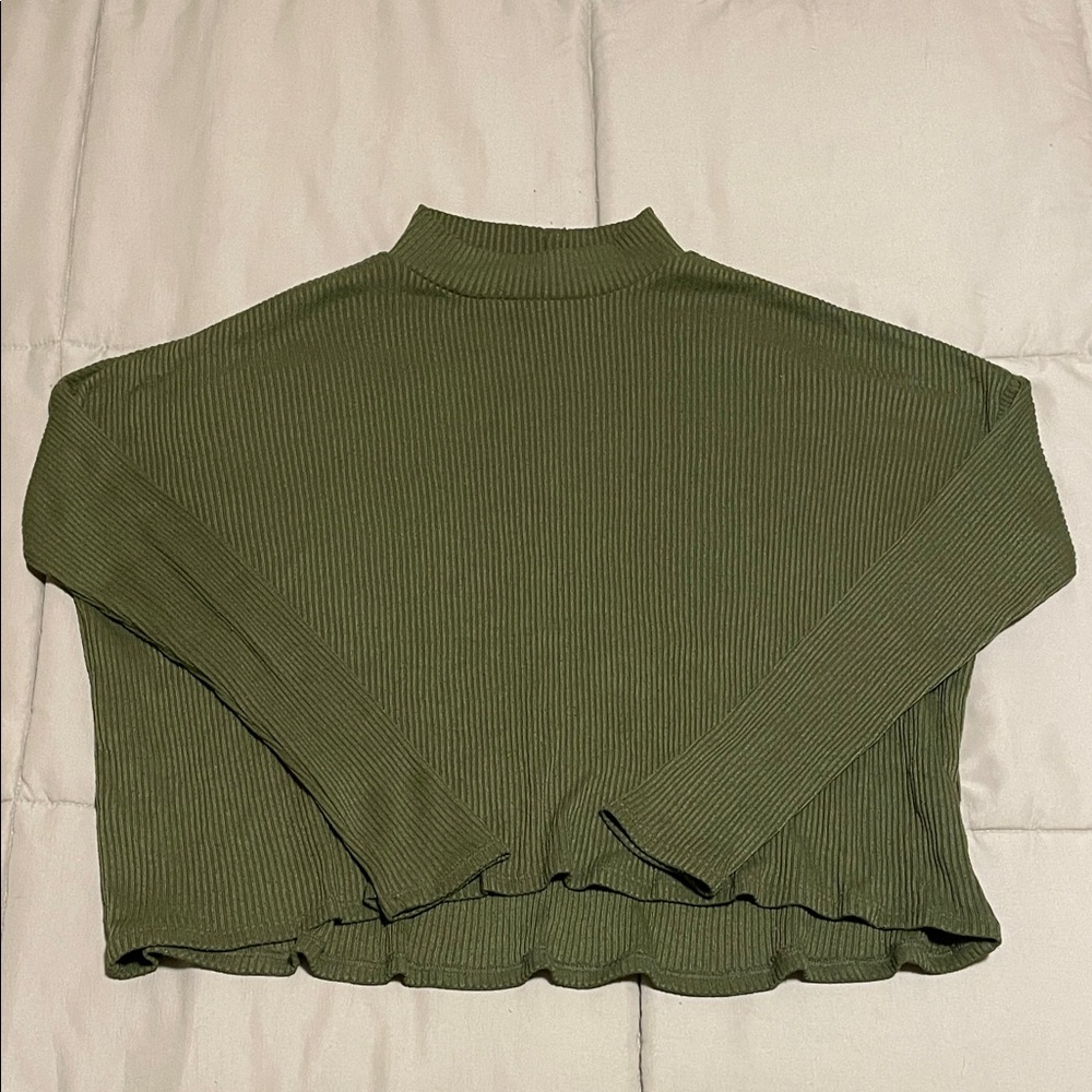 Divided Green Ribbed Cropped Long Sleeve